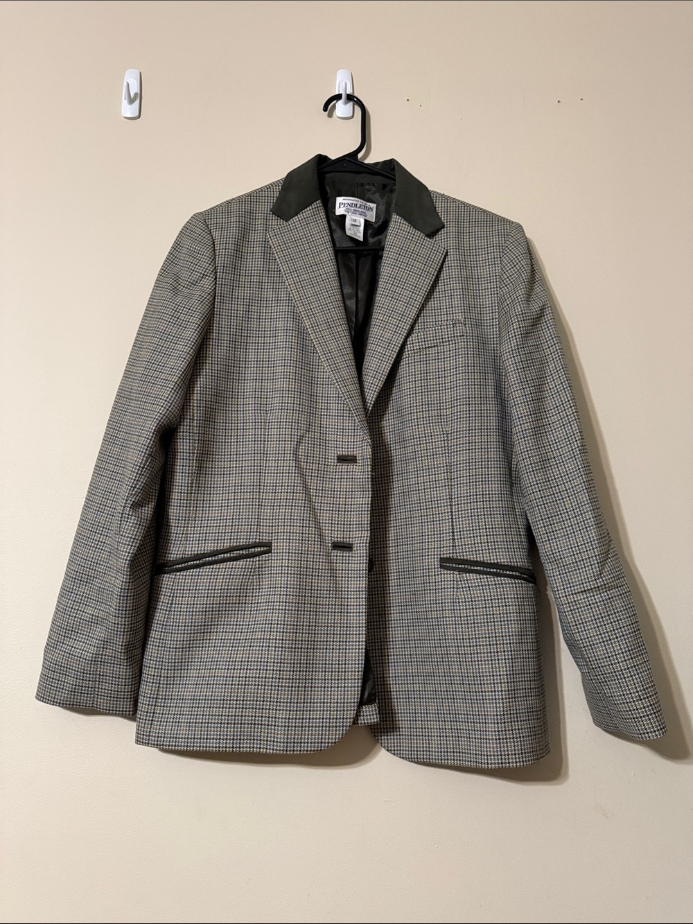 Pendleton Women's Houndstooth Blazer Jacket - Black & White with Dark Collar